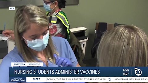 San Diego nursing students administering vaccines