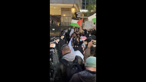 Rally outside the Israeli embassy in London..