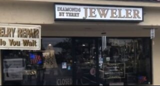 MCSO: Jewelry store robbery in Stuart leads to chase, multiple crashes