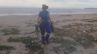 SOUTH AFRICA - Durban - Dirt washed up at the Durban beaches (Videos) (6J9)