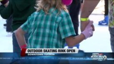 Downtown outdoor ice rink draws in hundreds