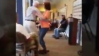 101-Year-Old Man Dances to the Banjo