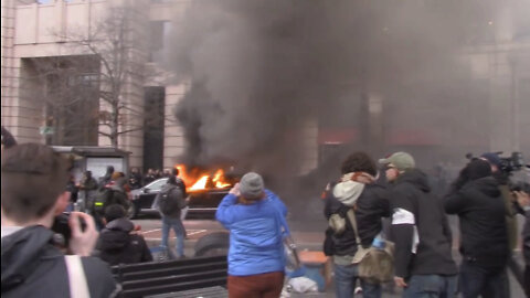 Limo Set Ablaze Outside Trump Inauguration - 5 Years Ago Today