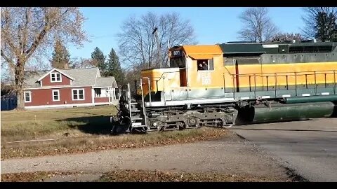 Long Freight Train Split In Half, Plus A Wave From A Conductor! #trainvideo #trains | Jason Asselin