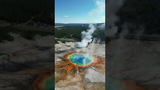 The Grand Prismatic Spring, Yellowstone, Wyoming 🇺🇸 ✈️ #shorts #travel