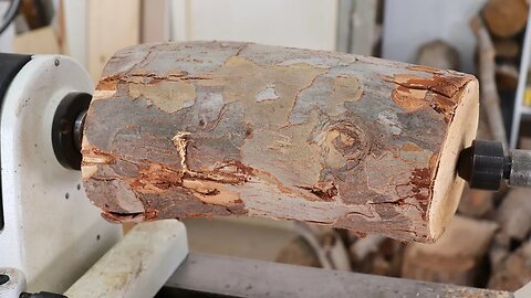 Wood Turning a Log into a Big Goblet