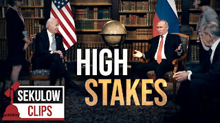 Can Biden Show Strength in The Face of Russian Aggression?