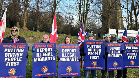 Britain First attracts huge support at busy roundabout in Salford!