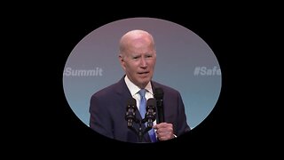 Joe Biden jokes about his age, but wants people to think he isn't aging (memory meme)