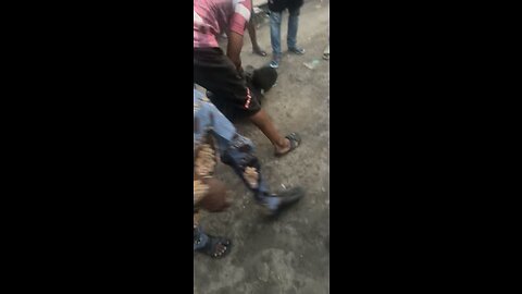 Notorious thief finally caught and beaten to dead