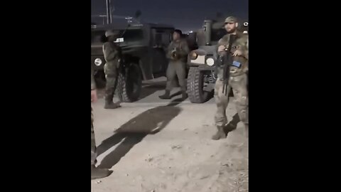 TEXAS NATIONAL GUARD🇺🇸👨‍🚀🚨🛗🚧TEXAS STATE TROOPERS MAKE ARREST AT TEXAS BORDER🚧🛂⛔️🛗💫