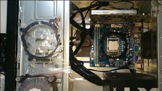 Instalando Xeon E3 1240v2 no lugar do i5 3570 na Gigabyte H61 + 8 GB DDR3 1600 e o cooler CC94 Aigo.