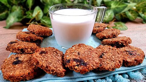 Guilt-free cookies with banana and oats! Gluten free, sugar free with only 4 ingredients!