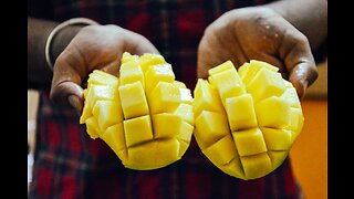 Mango Cutting