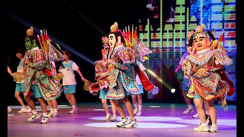 Shanghai and Taiwan teenagers enhance friendship through art exchange performance