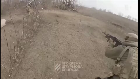 Ukraine War Footage: full combat assault on Russian held position in Ukraine