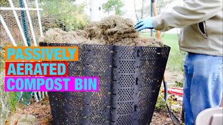 Passively aerated compost bin using a GEOBIN and PVC pipe