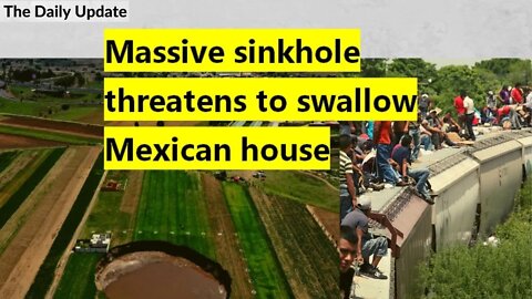 Massive sinkhole threatens to swallow Mexican house | The Daily Update