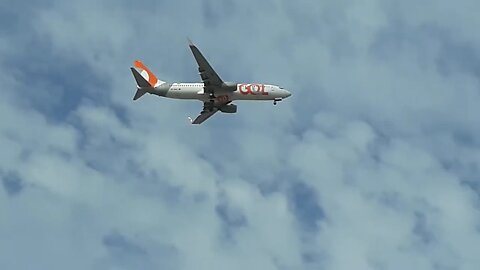 Boeing 737-800 PR-GGU vindo do Rio de Janeiro antes de pousar em Fortaleza