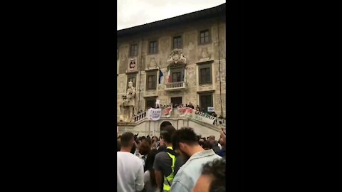 Italian University Protest COVID Vaccine