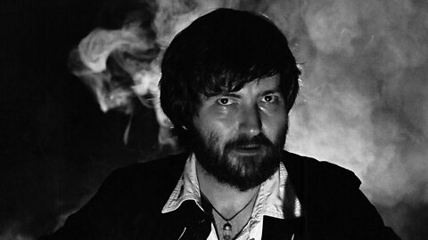 Director Tobe Hooper talks about his real life poltergeist experience, 1984