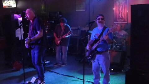 FLASH POINT covering Chris Stapleton's "Tennessee Whiskey" @ Leo's Food and Fun in Lincolnton, NC