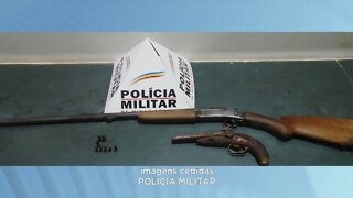 Armas e munições são localizadas em casa na cidade de Virgem da Lapa