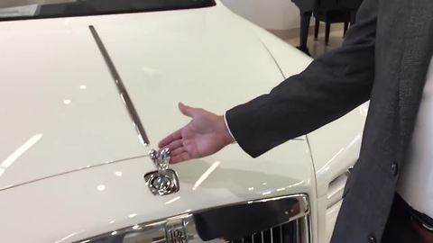 Rolls-Royce Comes Up With Brilliant Mechanism To Protect 'Spirit Of Ecstasy' From Greedy Hands