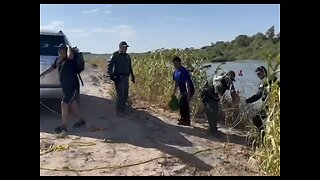 VIDEO SHOW BORDER PATROL AGENTS🛂🔗✂️CUT RAZOR WIRE TO LET IN ILLEGAL MIGRANTS🎪🛃🚧🛗