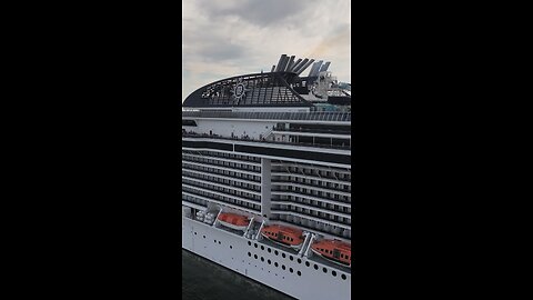 Oasis of the Seas & MSC Meraviglia double departure from New York harbor - 9/10/2023 sailing
