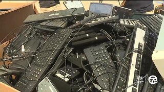 City to donate 500 refurbished computers to Detroit families that lack access to technology