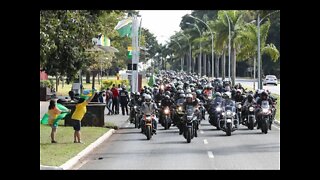 PRESIDENTE JAIR BOLSONARO nos DIAS DAS MÃES com os Motoqueiros. 09/05/2021