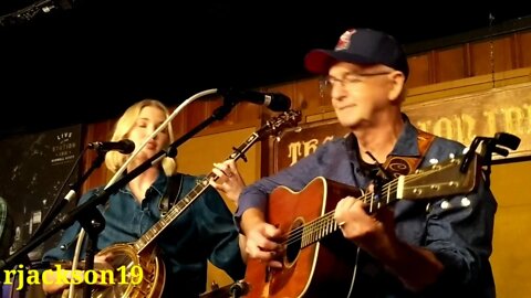 Carl Jackson and Ashley Campbell: "Gentle On My Mind," at the Station Inn