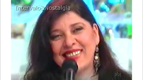 Roberta Miranda ganha homenagem no Domingo Legal com Gugu