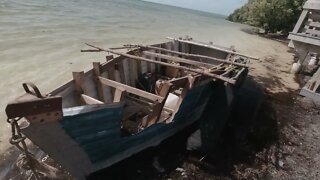 AMAZING DISCOVERY, CUBAN REFUGEE BOAT AT ANNE'S BEACH IN FLORIDA KEYS ?