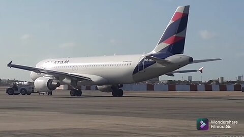 Airbus A321 PT-MXD taxia e decola de Fortaleza para Manaus