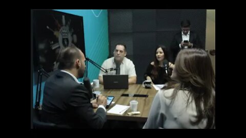 Eduardo Bolsonaro dá entrevista especial a Think TV no programa A rota da Musica com Leandro Salgado