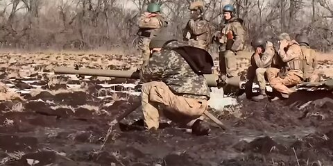 Ukrainian Soldiers Train Using Deadly Anti-Tank Recoilless Guns