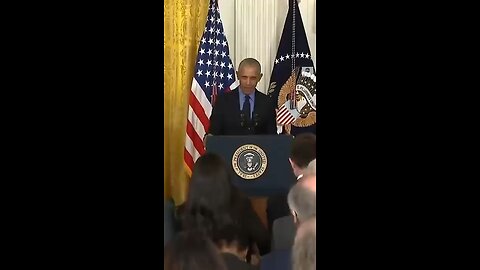 Former Pres. Obama trolls Biden 😆 (short video)