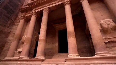 Documentary: The Mystery of the Ancient City of Petra 13