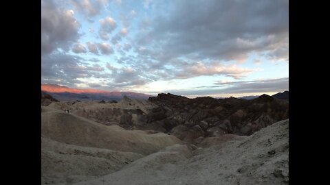 Death Valley: Zabriskie Point Sunrise Time Lapse #Shorts