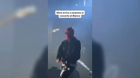 SFERA A SORPRESA AL CONCERTO DI BLANCO 😍