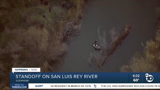 Standoff underway in Oceanside, Man uses boat in attempt to dodge San Diego Police