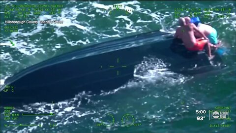 11 people saved by good Samaritans after boat capsizes