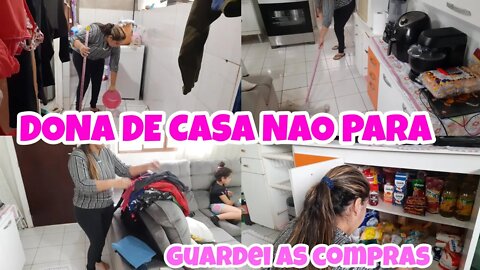 DONA DE CASA NÃO PARA | GUARDANDO A COMPRA DO MÊS | LAVEI A LAVANDERIA