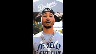 MOOKIE BETTS TAKES BP AT DODGER STADIUM