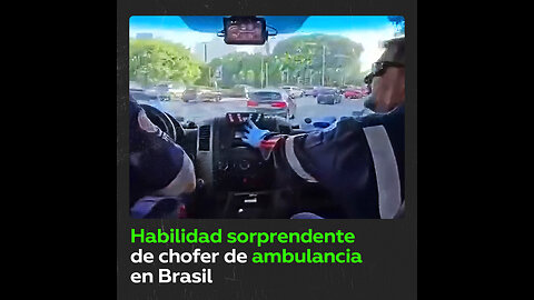 Sorprende la agilidad de un chofer de ambulancia en Brasil