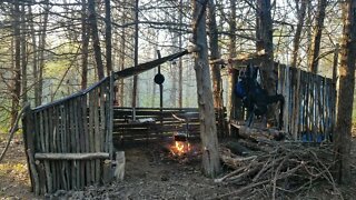 Bushcrafting with my Buddy | Double Trapper's Cabin | In the Bush #66