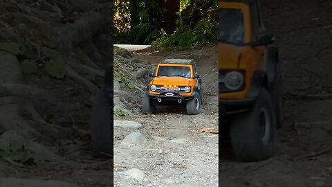 Rc Shocks So Smooth 😲😲You Won't Believe It's Stock🔥 #shorts #rccrawler #trendingshorts