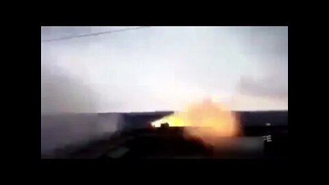 🇺🇦Graphic War 18+🔥Javelin FGM-148 in Action Rooftop Fired at Russian Tanks Ukraine Forces #Shorts